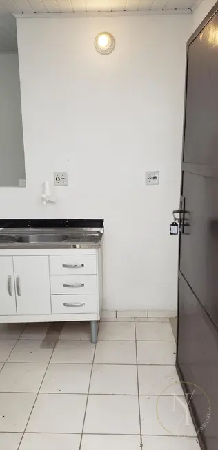 Casa com 1 quarto para alugar, 28m2 em Vila Gumercindo, São Paulo - SP - imagem 5 Foto 5 de Casa com 1 quarto para alugar, 28m2 em Vila Gumercindo, São Paulo - SP