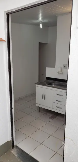 Casa com 1 quarto para alugar, 28m2 em Vila Gumercindo, São Paulo - SP - imagem 4 Foto 4 de Casa com 1 quarto para alugar, 28m2 em Vila Gumercindo, São Paulo - SP