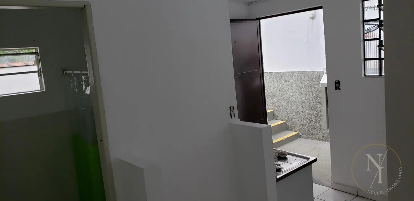 Casa com 1 quarto para alugar, 28m2 em Vila Gumercindo, São Paulo - SP - imagem 2 Foto 2 de Casa com 1 quarto para alugar, 28m2 em Vila Gumercindo, São Paulo - SP