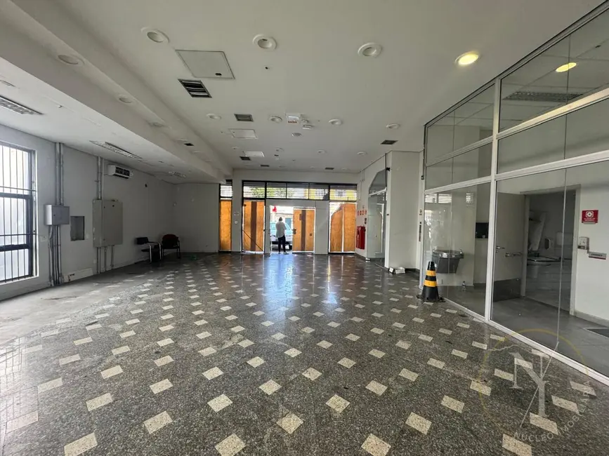 Prédio Inteiro com 10 quartos para alugar, 1700m2 em Vila Mascote, São Paulo - SP - imagem 2 Foto 2 de Prédio Inteiro com 10 quartos para alugar, 1700m2 em Vila Mascote, São Paulo - SP