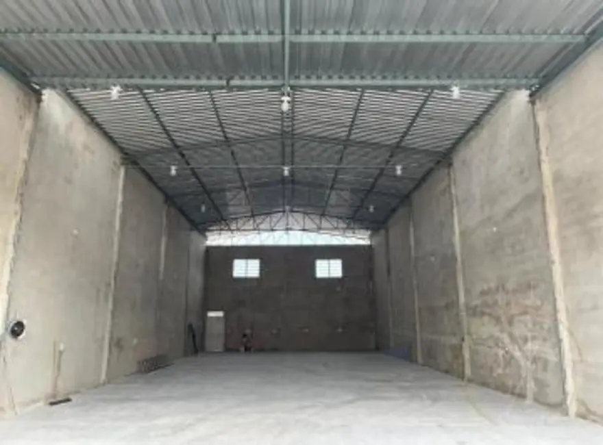Foto 2 de Armazém / Galpão com 1 quarto para alugar, 250m2 em Jardim São Paulo, Guarulhos - SP