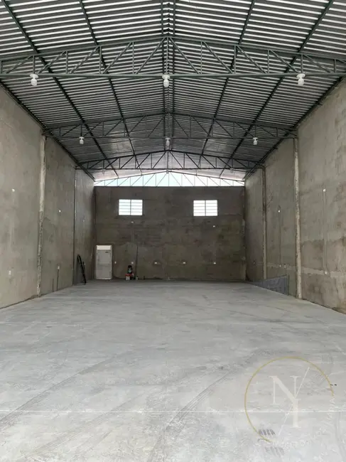 Armazém / Galpão com 1 quarto para alugar, 250m2 em Jardim São Paulo, Guarulhos - SP - imagem 5 Foto 5 de Armazém / Galpão com 1 quarto para alugar, 250m2 em Jardim São Paulo, Guarulhos - SP