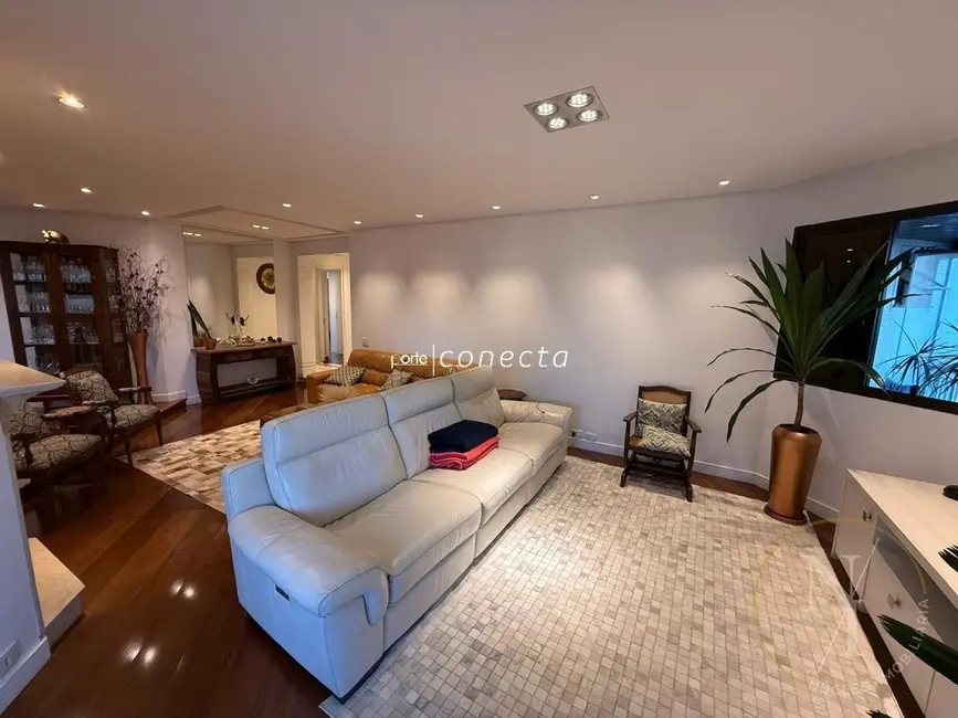 Apartamento com 4 quartos à venda, 260m2 em Tatuapé, São Paulo - SP - imagem 8 Foto 8 de Apartamento com 4 quartos à venda, 260m2 em Tatuapé, São Paulo - SP