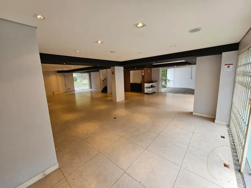 Casa Comercial para alugar, 657m2 em Pacaembu, São Paulo - SP - imagem 4 Foto 4 de Casa Comercial para alugar, 657m2 em Pacaembu, São Paulo - SP