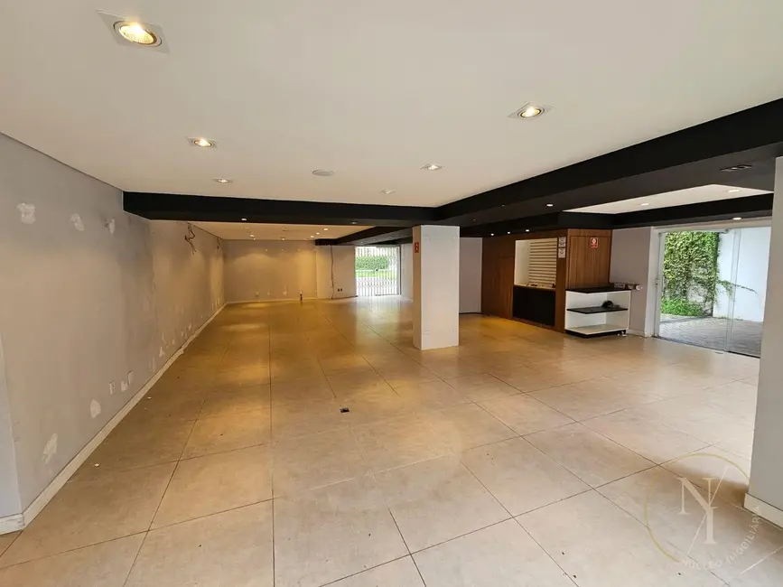 Casa Comercial para alugar, 657m2 em Pacaembu, São Paulo - SP - imagem 3 Foto 3 de Casa Comercial para alugar, 657m2 em Pacaembu, São Paulo - SP