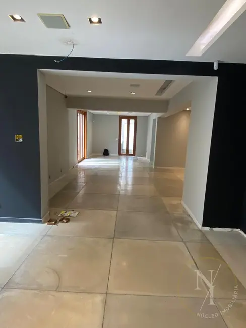Casa Comercial com 4 quartos para alugar, 696m2 em Pacaembu, São Paulo - SP - imagem 9 Foto 9 de Casa Comercial com 4 quartos para alugar, 696m2 em Pacaembu, São Paulo - SP