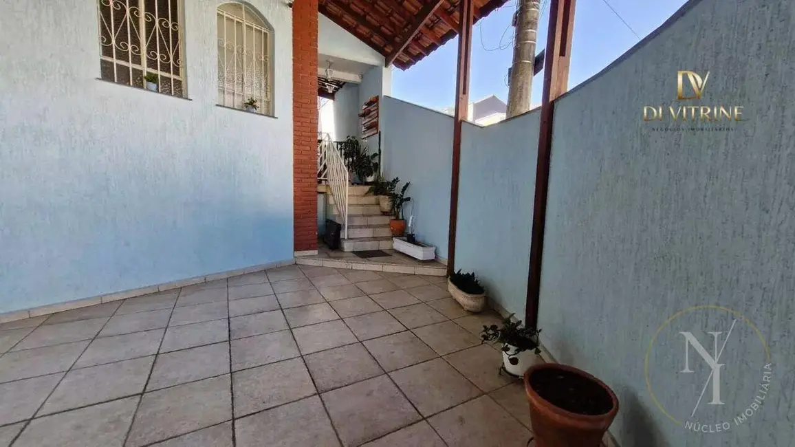 Casa com 3 quartos à venda, 130m2 em Vila Moreira, Guarulhos - SP - imagem 1 Foto 1 de Casa com 3 quartos à venda, 130m2 em Vila Moreira, Guarulhos - SP
