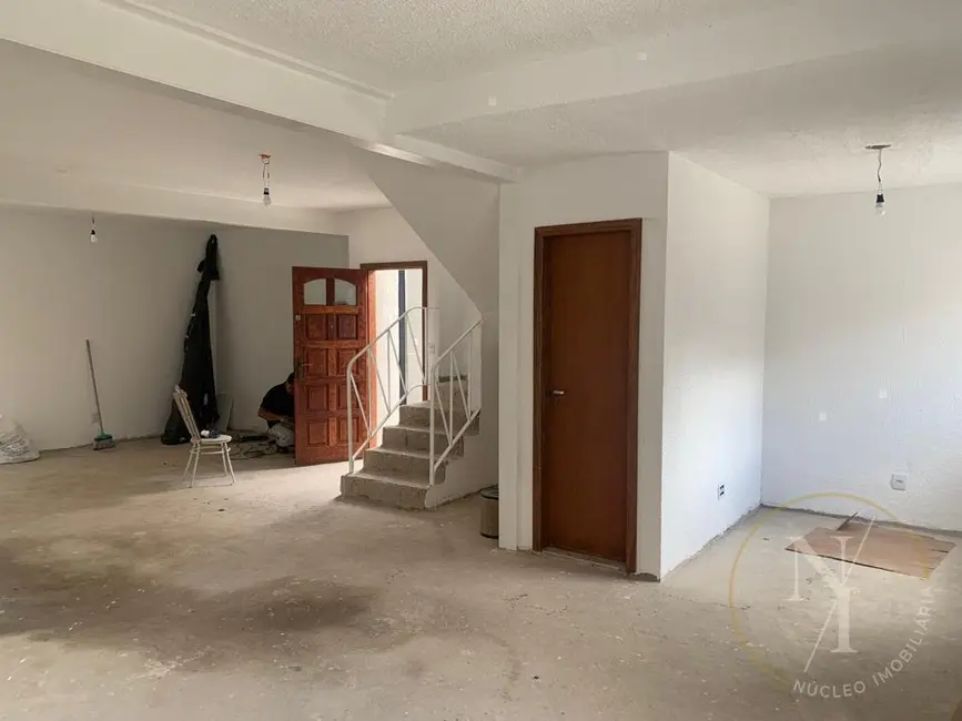 Casa Comercial com 4 quartos para alugar, 250m2 em Jardim das Acácias, São Paulo - SP - imagem 4 Foto 4 de Casa Comercial com 4 quartos para alugar, 250m2 em Jardim das Acácias, São Paulo - SP