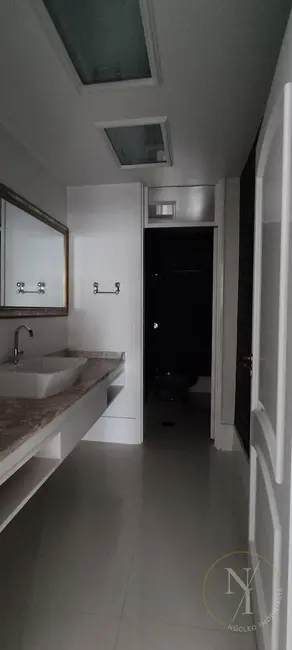 Apartamento com 4 quartos à venda, 330m2 em Higienópolis, São Paulo - SP - imagem 3 Foto 3 de Apartamento com 4 quartos à venda, 330m2 em Higienópolis, São Paulo - SP