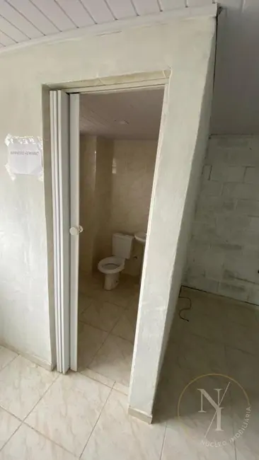 Armazém / Galpão com 1 quarto para alugar, 400m2 em Parque dos Eucaliptos, Franco Da Rocha - SP - imagem 8 Foto 8 de Armazém / Galpão com 1 quarto para alugar, 400m2 em Parque dos Eucaliptos, Franco Da Rocha - SP
