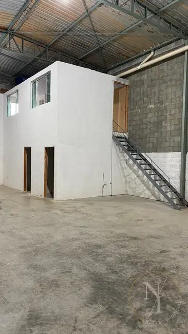 Armazém / Galpão com 1 quarto para alugar, 400m2 em Parque dos Eucaliptos, Franco Da Rocha - SP - imagem 5 Foto 5 de Armazém / Galpão com 1 quarto para alugar, 400m2 em Parque dos Eucaliptos, Franco Da Rocha - SP