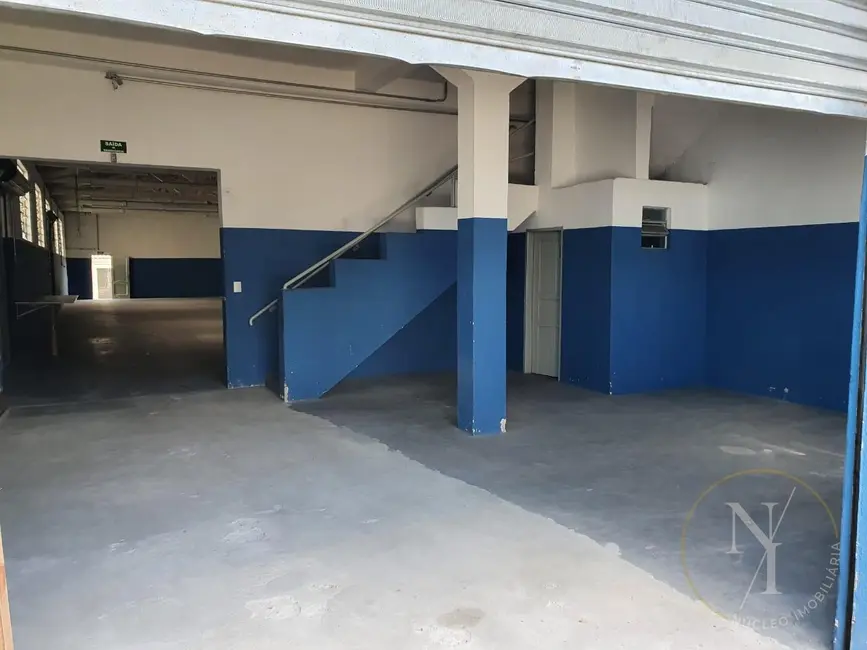 Armazém / Galpão com 3 quartos para alugar, 500m2 em Capela do Socorro, São Paulo - SP - imagem 3 Foto 3 de Armazém / Galpão com 3 quartos para alugar, 500m2 em Capela do Socorro, São Paulo - SP