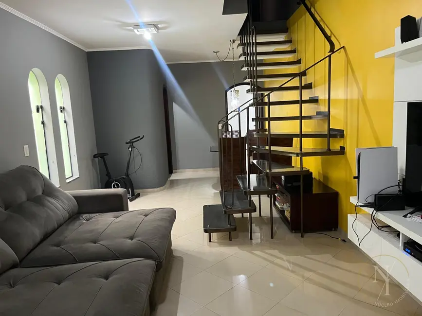Foto 4 de Casa com 3 quartos à venda, 137m2 em Jardim Cotiana, São Paulo - SP