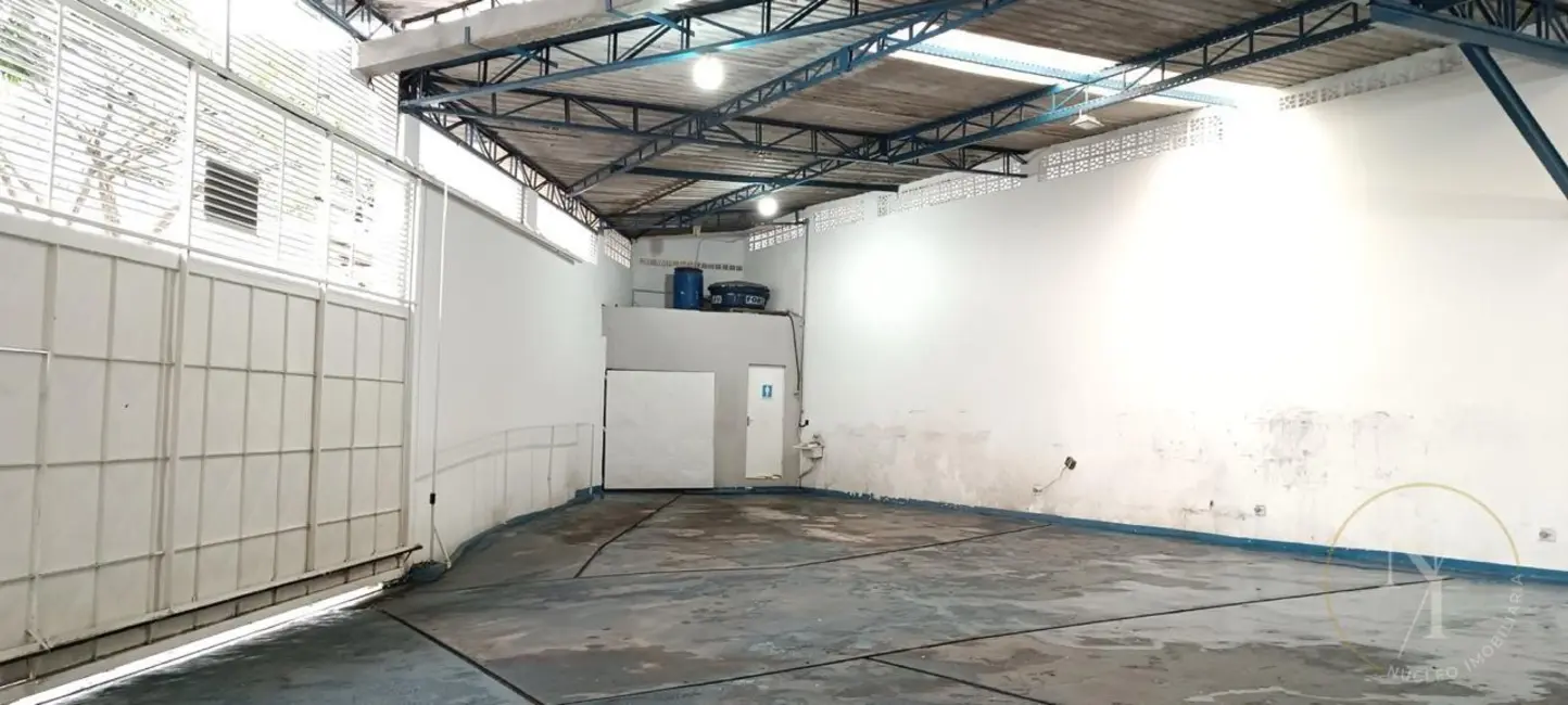 Armazém / Galpão com 3 quartos para alugar, 400m2 em Vila Barros, Guarulhos - SP - imagem 7 Foto 7 de Armazém / Galpão com 3 quartos para alugar, 400m2 em Vila Barros, Guarulhos - SP