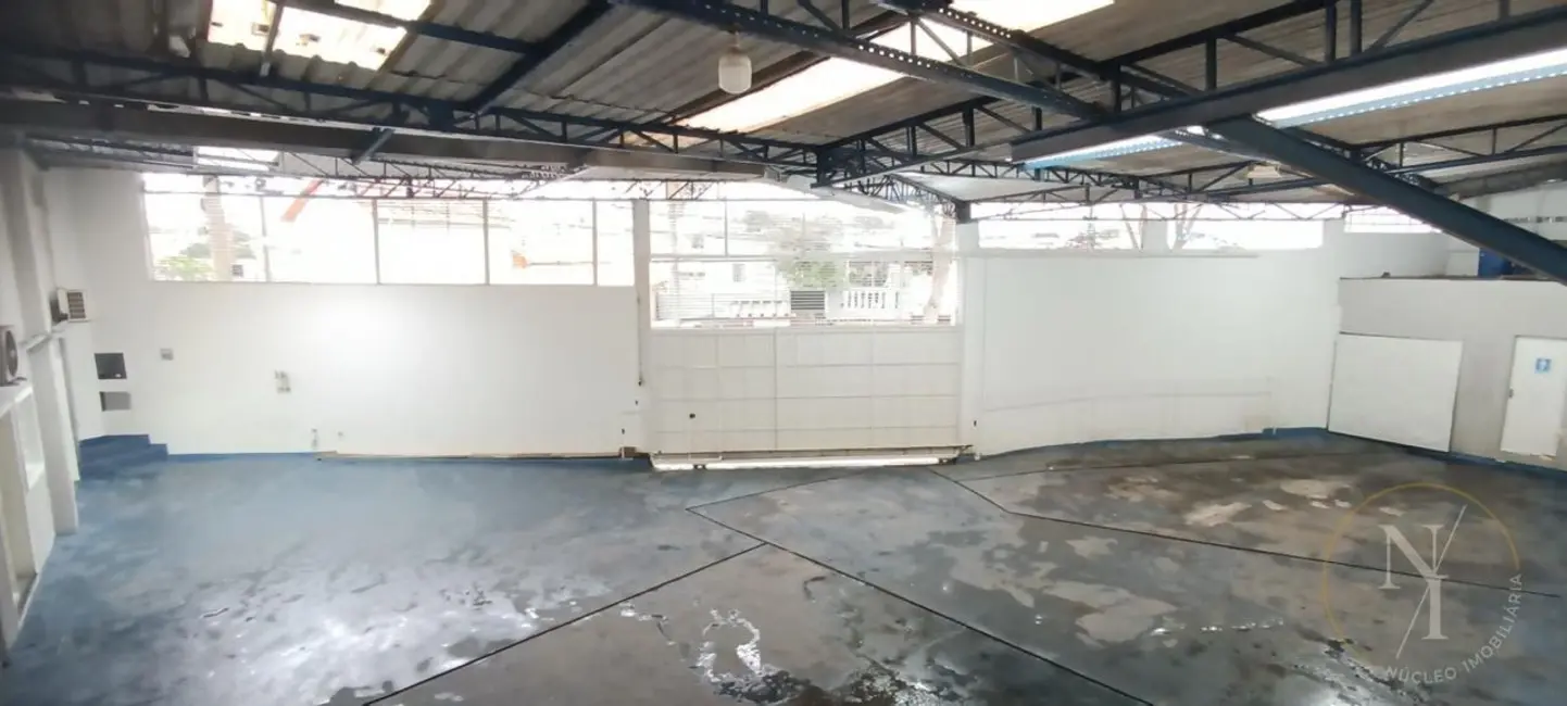 Armazém / Galpão com 3 quartos para alugar, 400m2 em Vila Barros, Guarulhos - SP - imagem 1 Foto 1 de Armazém / Galpão com 3 quartos para alugar, 400m2 em Vila Barros, Guarulhos - SP