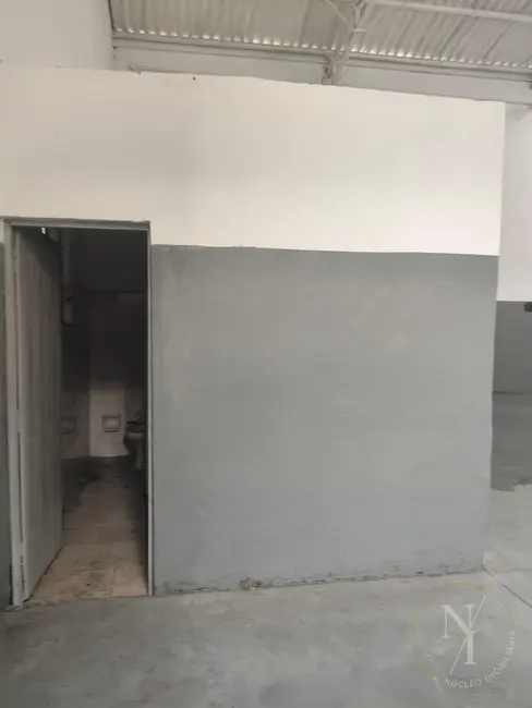 Armazém / Galpão com 2 quartos para alugar, 480m2 em Cumbica, Guarulhos - SP - imagem 8 Foto 8 de Armazém / Galpão com 2 quartos para alugar, 480m2 em Cumbica, Guarulhos - SP