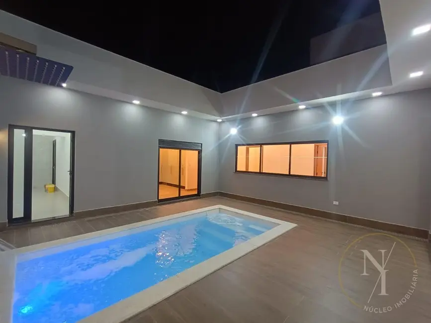 Foto 3 de Casa de Condomínio com 4 quartos à venda, 325m2 em Piracangaguá, Taubate - SP