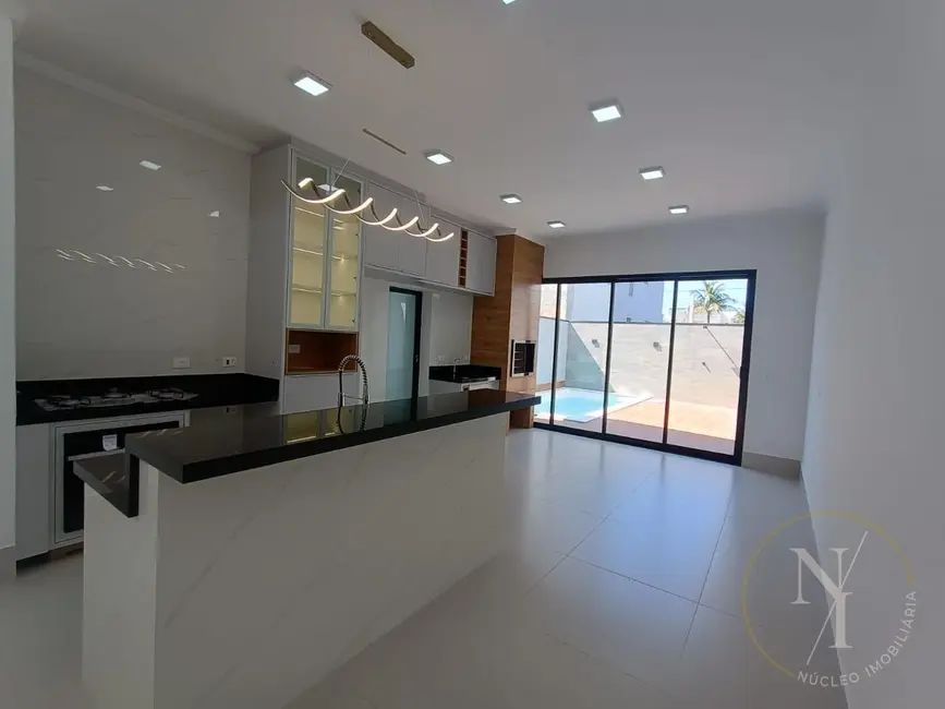 Foto 7 de Casa de Condomínio com 4 quartos à venda, 300m2 em Piracangaguá, Taubate - SP