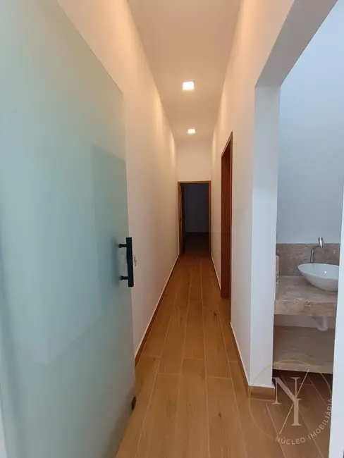 Foto 2 de Casa de Condomínio com 4 quartos à venda, 300m2 em Piracangaguá, Taubate - SP