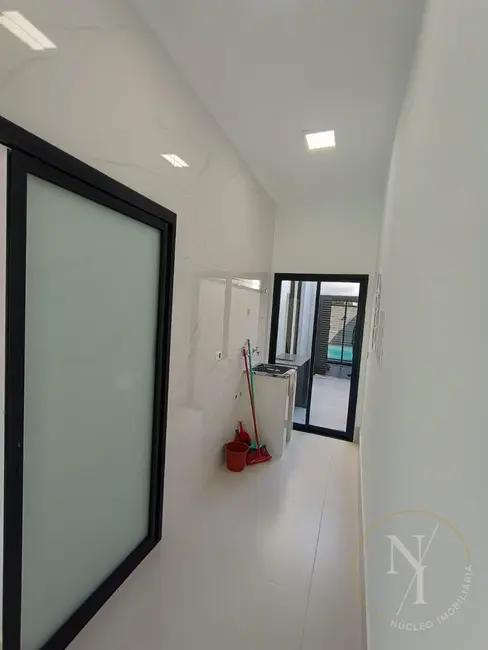 Foto 6 de Casa de Condomínio com 4 quartos à venda, 300m2 em Piracangaguá, Taubate - SP