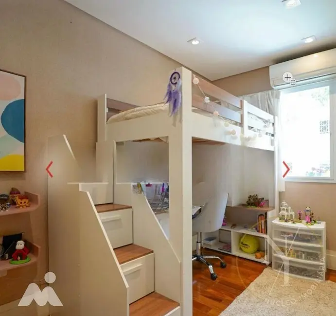 Foto 9 de Casa de Condomínio com 3 quartos à venda e para alugar, 270m2 em Vila Sofia, São Paulo - SP