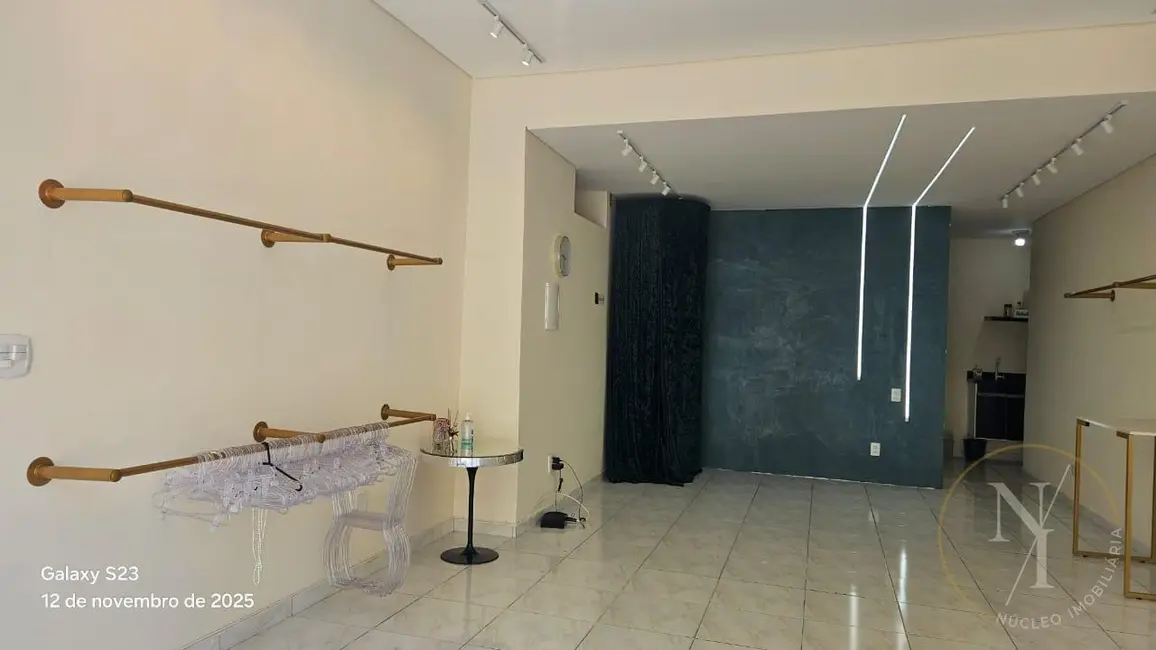 Foto 9 de Loja com 1 quarto para alugar, 65m2 em Cruz, Lorena - SP