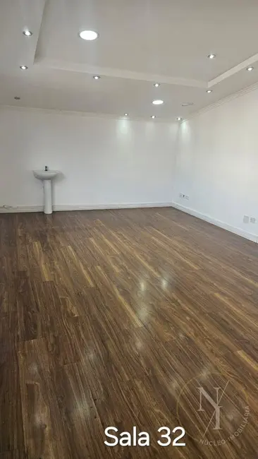 Sala Comercial com 1 quarto para alugar, 28m2 em Parque Renato Maia, Guarulhos - SP - imagem 1 Foto 1 de Sala Comercial com 1 quarto para alugar, 28m2 em Parque Renato Maia, Guarulhos - SP
