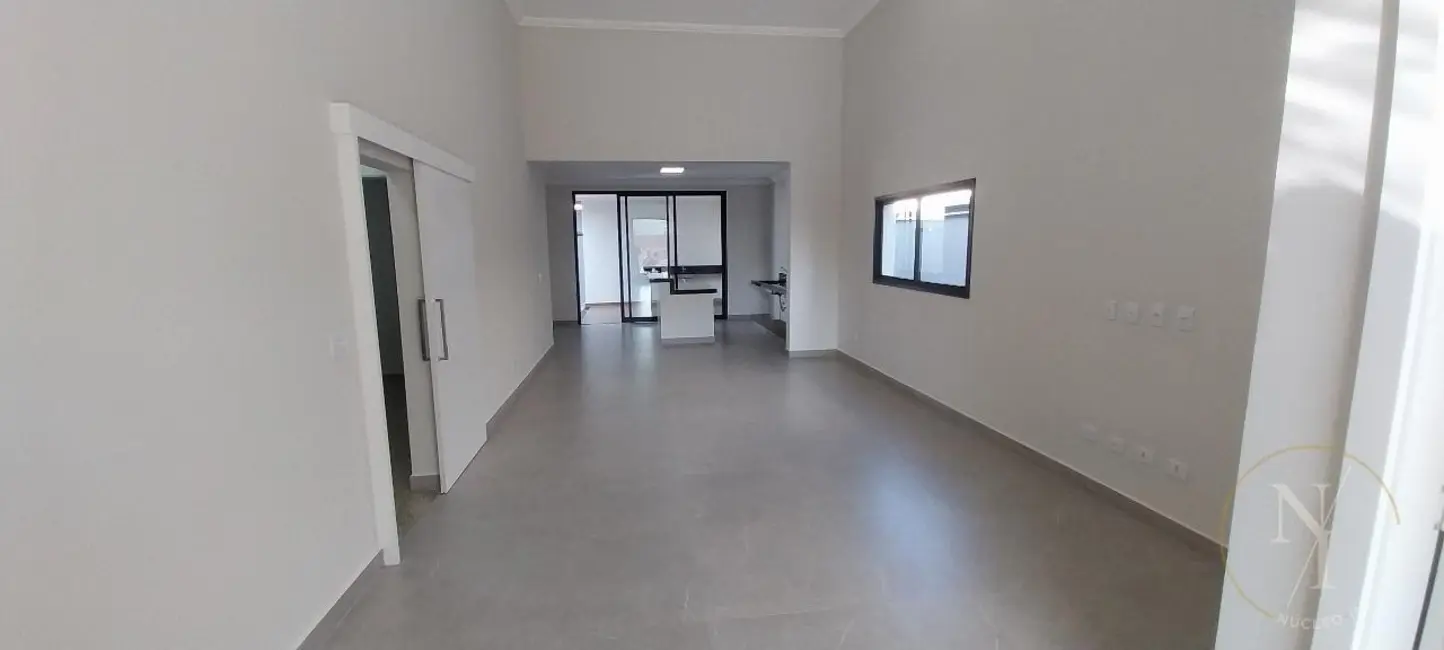 Foto 2 de Casa de Condomínio com 3 quartos à venda, 300m2 em Piracangaguá, Taubate - SP