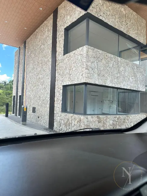 Foto 1 de Terreno / Lote à venda, 523m2 em Cotia - SP