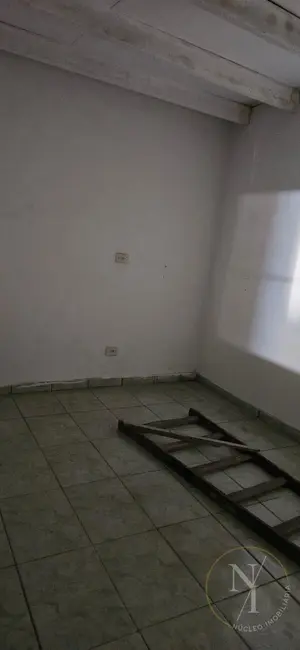 Armazém / Galpão com 1 quarto para alugar, 175m2 em Jardim Cumbica, Guarulhos - SP - imagem 3 Foto 3 de Armazém / Galpão com 1 quarto para alugar, 175m2 em Jardim Cumbica, Guarulhos - SP