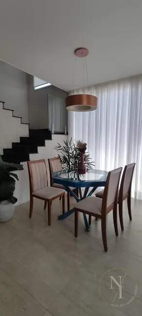 Casa de Condomínio com 3 quartos à venda, 300m2 em Piracangaguá, Taubate - SP - imagem 8 Foto 8 de Casa de Condomínio com 3 quartos à venda, 300m2 em Piracangaguá, Taubate - SP