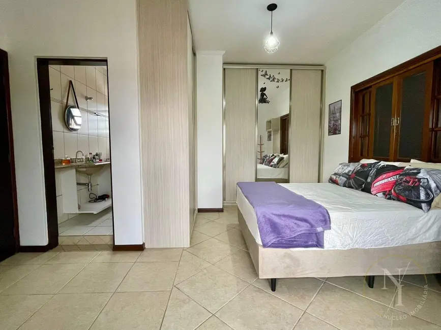 Foto 24 de Casa com 3 quartos à venda, 380m2 em Ilha Comprida - SP