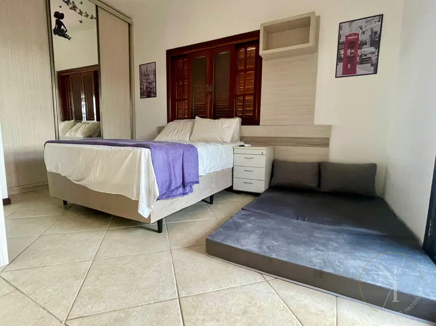 Foto 23 de Casa com 3 quartos à venda, 380m2 em Ilha Comprida - SP