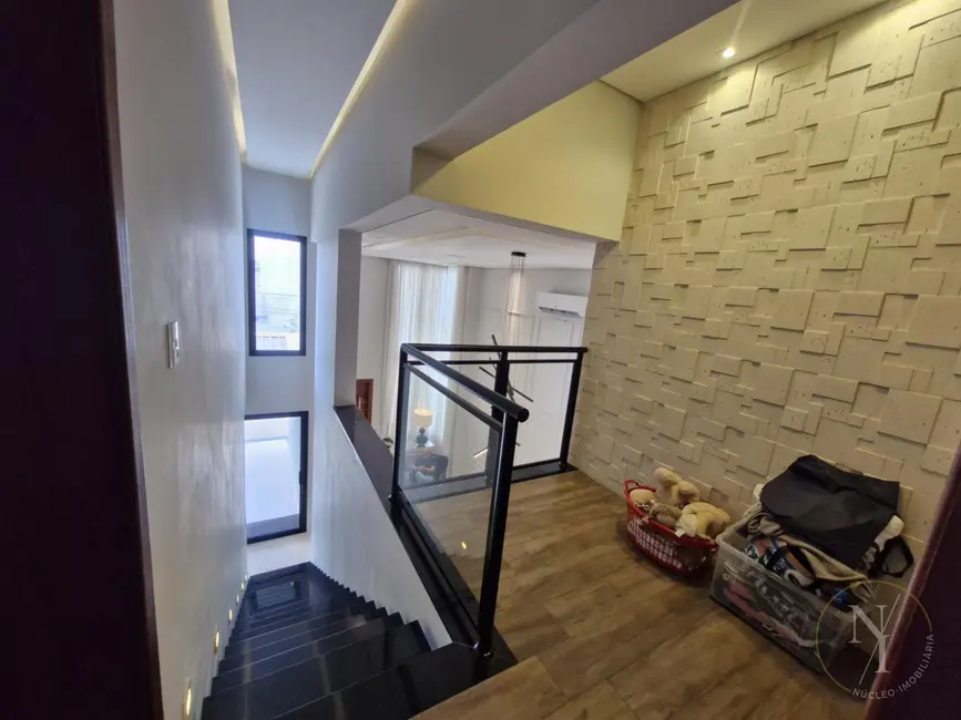 Foto 3 de Casa de Condomínio com 3 quartos à venda, 420m2 em Jardim Celani, Salto - SP