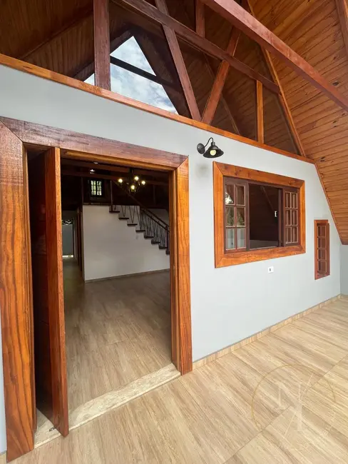 Chácara com 2 quartos à venda, 500m2 em Jardim das Cerejeiras, Aruja - SP - imagem 8 Foto 8 de Chácara com 2 quartos à venda, 500m2 em Jardim das Cerejeiras, Aruja - SP