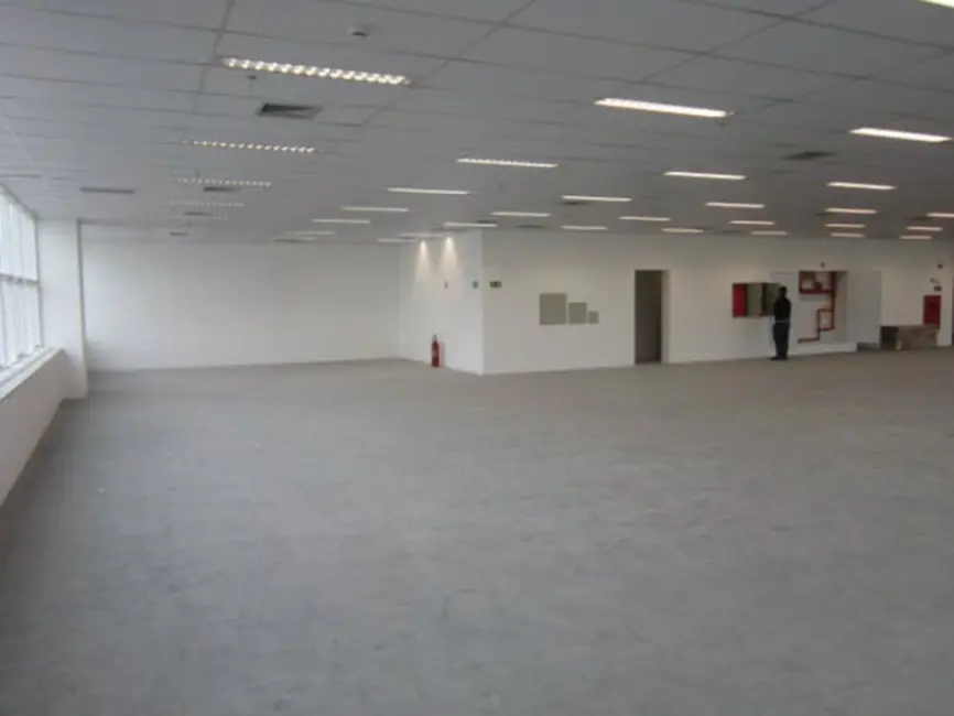 Foto 4 de Sala Comercial com 1 quarto para alugar, 1820m2 em Barra Funda, São Paulo - SP