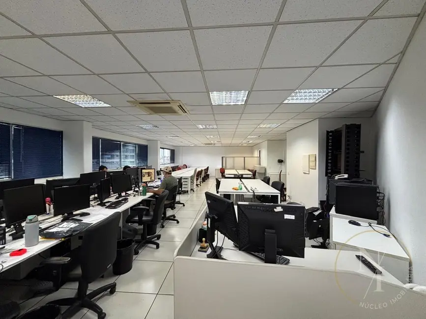 Foto 2 de Sala Comercial com 2 quartos para alugar, 120m2 em Vila Mascote, São Paulo - SP