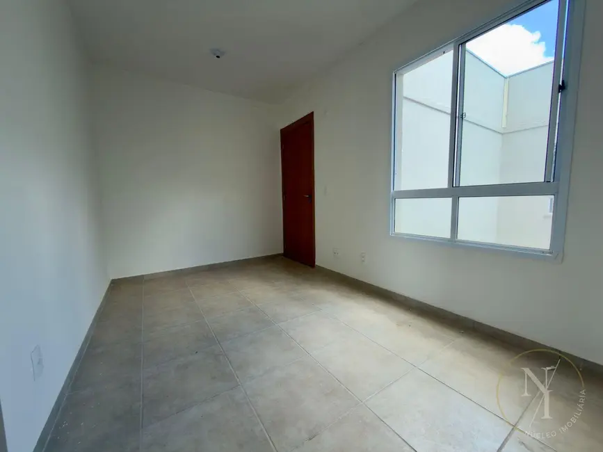 Foto 3 de Apartamento com 2 quartos à venda, 42m2 em Bauru - SP