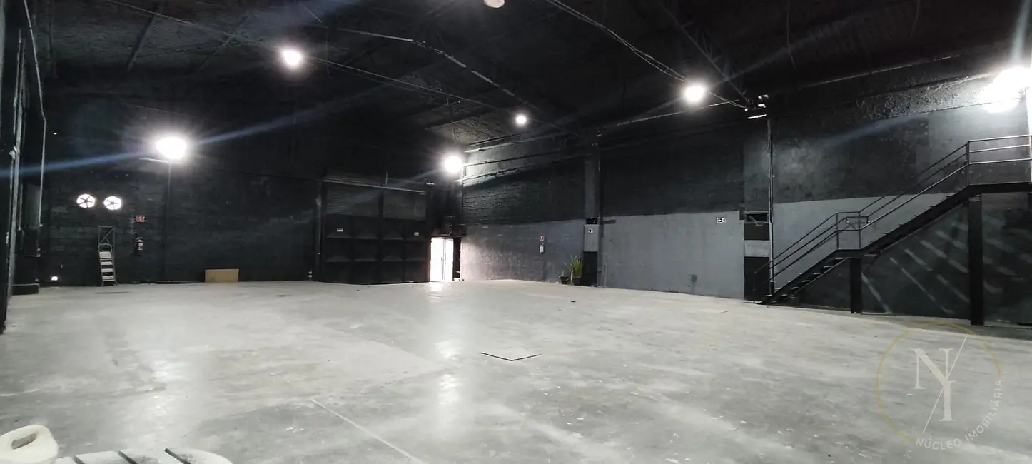 Armazém / Galpão com 4 quartos para alugar, 550m2 em Vila Endres, Guarulhos - SP - imagem 5 Foto 5 de Armazém / Galpão com 4 quartos para alugar, 550m2 em Vila Endres, Guarulhos - SP