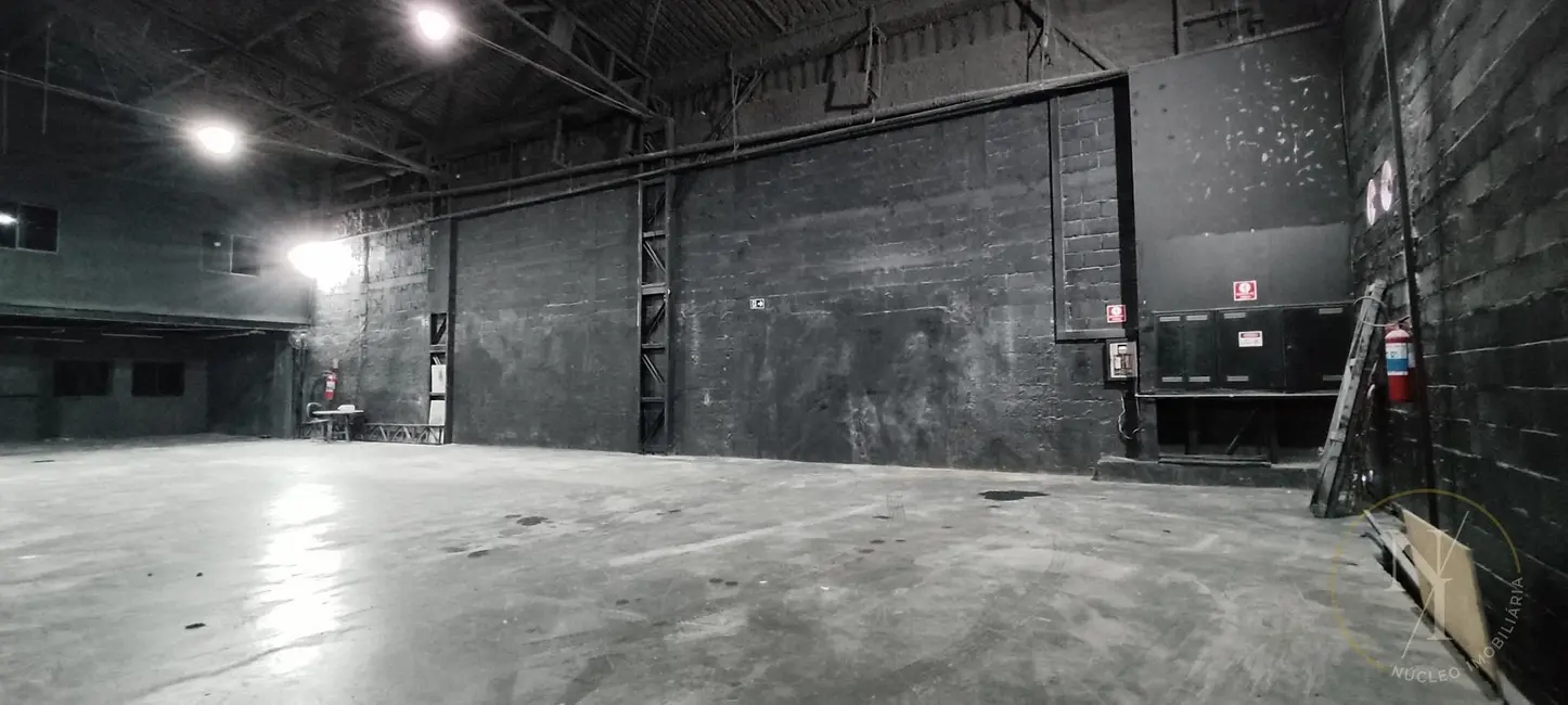 Foto 3 de Armazém / Galpão com 4 quartos para alugar, 550m2 em Vila Endres, Guarulhos - SP