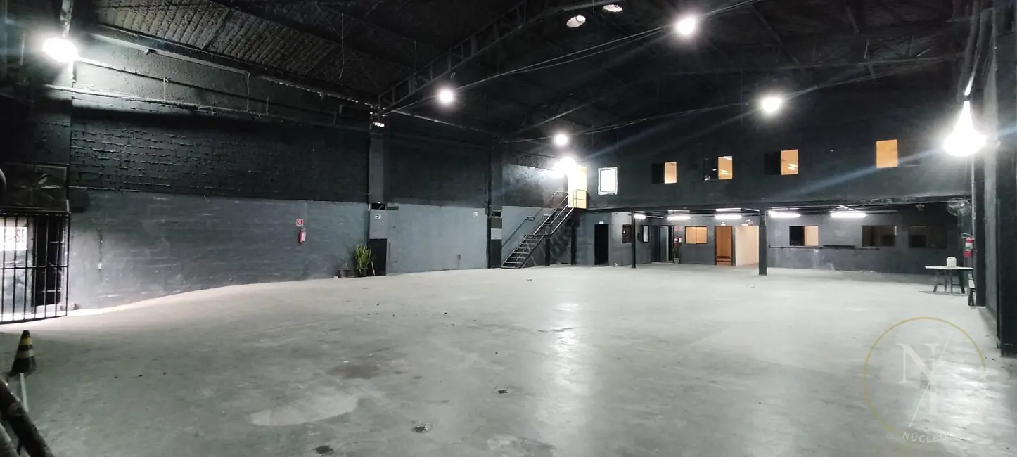 Armazém / Galpão com 4 quartos para alugar, 550m2 em Vila Endres, Guarulhos - SP - imagem 4 Foto 4 de Armazém / Galpão com 4 quartos para alugar, 550m2 em Vila Endres, Guarulhos - SP