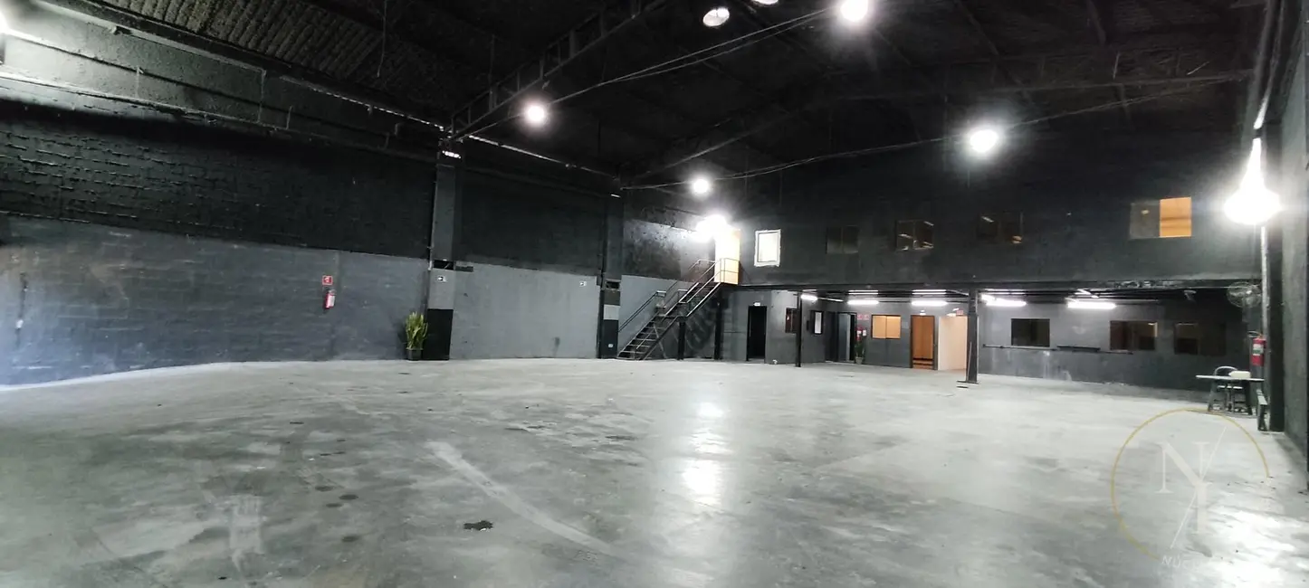Foto 9 de Armazém / Galpão com 4 quartos para alugar, 550m2 em Vila Endres, Guarulhos - SP
