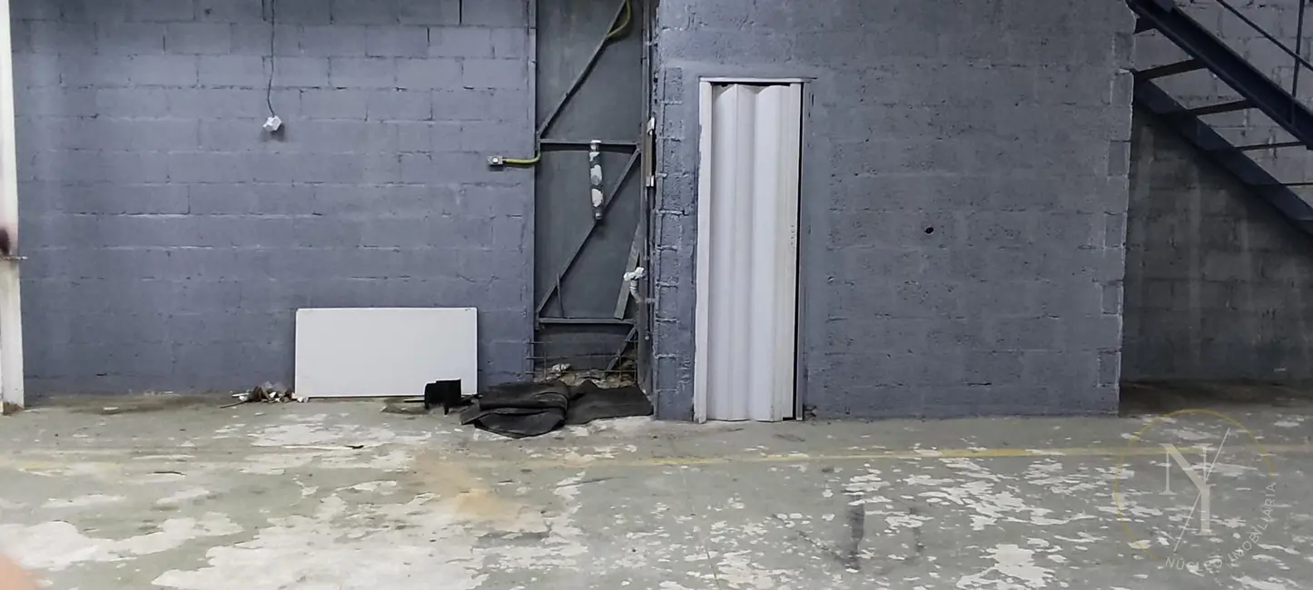 Foto 7 de Armazém / Galpão com 3 quartos para alugar, 272m2 em Vila Endres, Guarulhos - SP