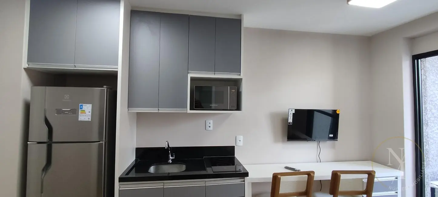 Kitnet com 1 quarto para alugar, 27m2 em Moema, São Paulo - SP - imagem 4 Foto 4 de Kitnet com 1 quarto para alugar, 27m2 em Moema, São Paulo - SP