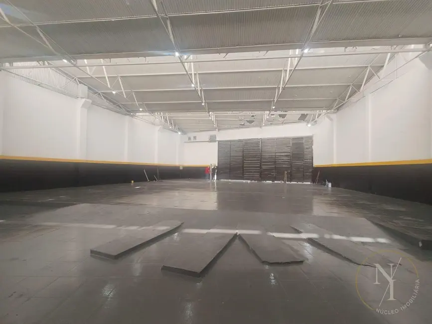 Foto 1 de Armazém / Galpão com 3 quartos para alugar, 1184m2 em Vila Nogueira, Diadema - SP