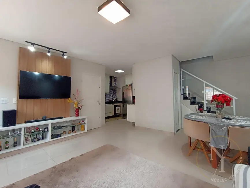 Foto 3 de Casa com 3 quartos para alugar, 87m2 em Jardim Sabará, São Paulo - SP