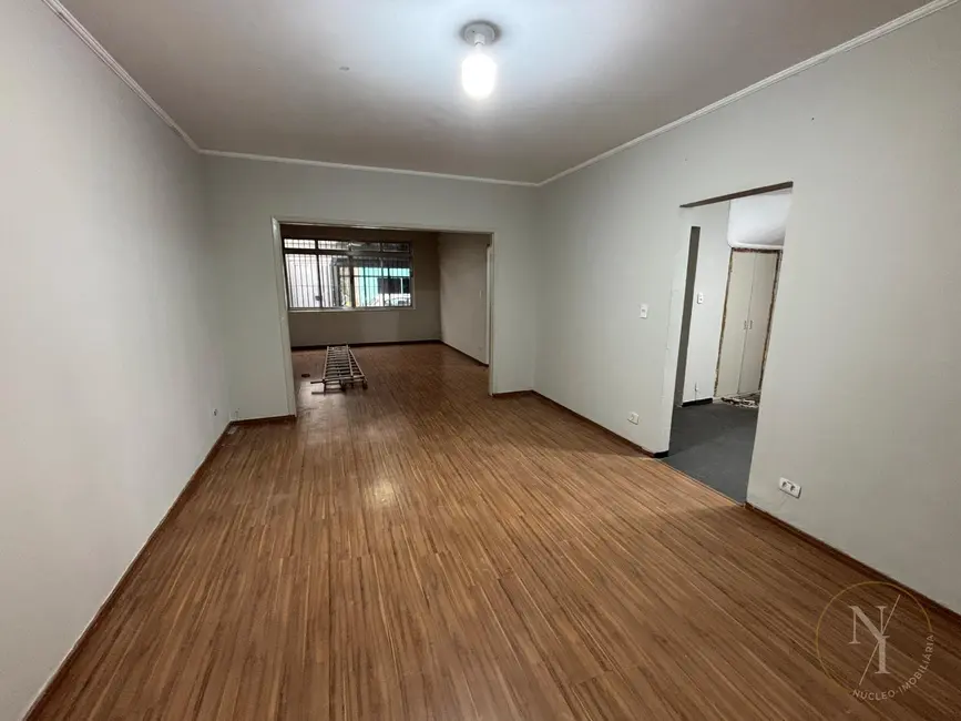 Casa Comercial com 8 quartos para alugar, 220m2 em Chácara Santo Antônio (Zona Sul), São Paulo - SP - imagem 6 Foto 6 de Casa Comercial com 8 quartos para alugar, 220m2 em Chácara Santo Antônio (Zona Sul), São Paulo - SP