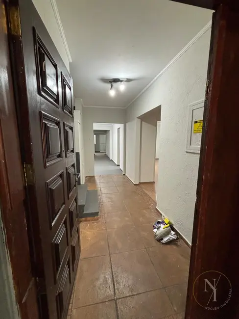 Casa Comercial com 8 quartos para alugar, 220m2 em Chácara Santo Antônio (Zona Sul), São Paulo - SP - imagem 2 Foto 2 de Casa Comercial com 8 quartos para alugar, 220m2 em Chácara Santo Antônio (Zona Sul), São Paulo - SP