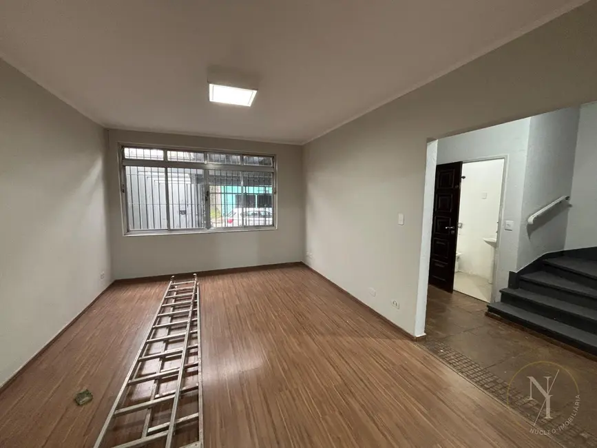 Casa Comercial com 8 quartos para alugar, 220m2 em Chácara Santo Antônio (Zona Sul), São Paulo - SP - imagem 5 Foto 5 de Casa Comercial com 8 quartos para alugar, 220m2 em Chácara Santo Antônio (Zona Sul), São Paulo - SP
