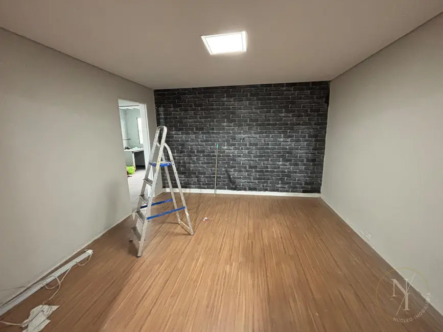 Casa Comercial com 8 quartos para alugar, 220m2 em Chácara Santo Antônio (Zona Sul), São Paulo - SP - imagem 7 Foto 7 de Casa Comercial com 8 quartos para alugar, 220m2 em Chácara Santo Antônio (Zona Sul), São Paulo - SP